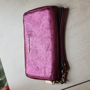 Used Michael‎ Kors Fuschia pink wallet